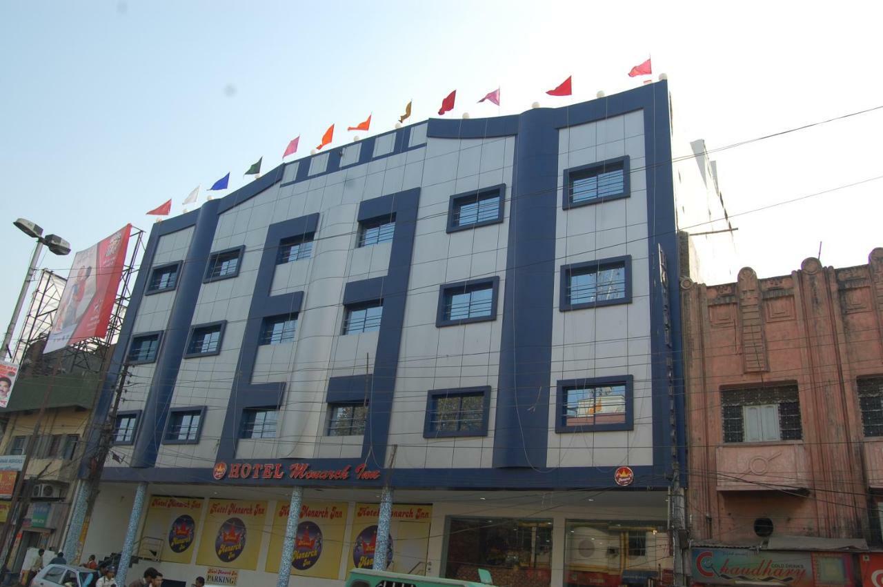 לקנאו Hotel Monarch Inn מראה חיצוני תמונה